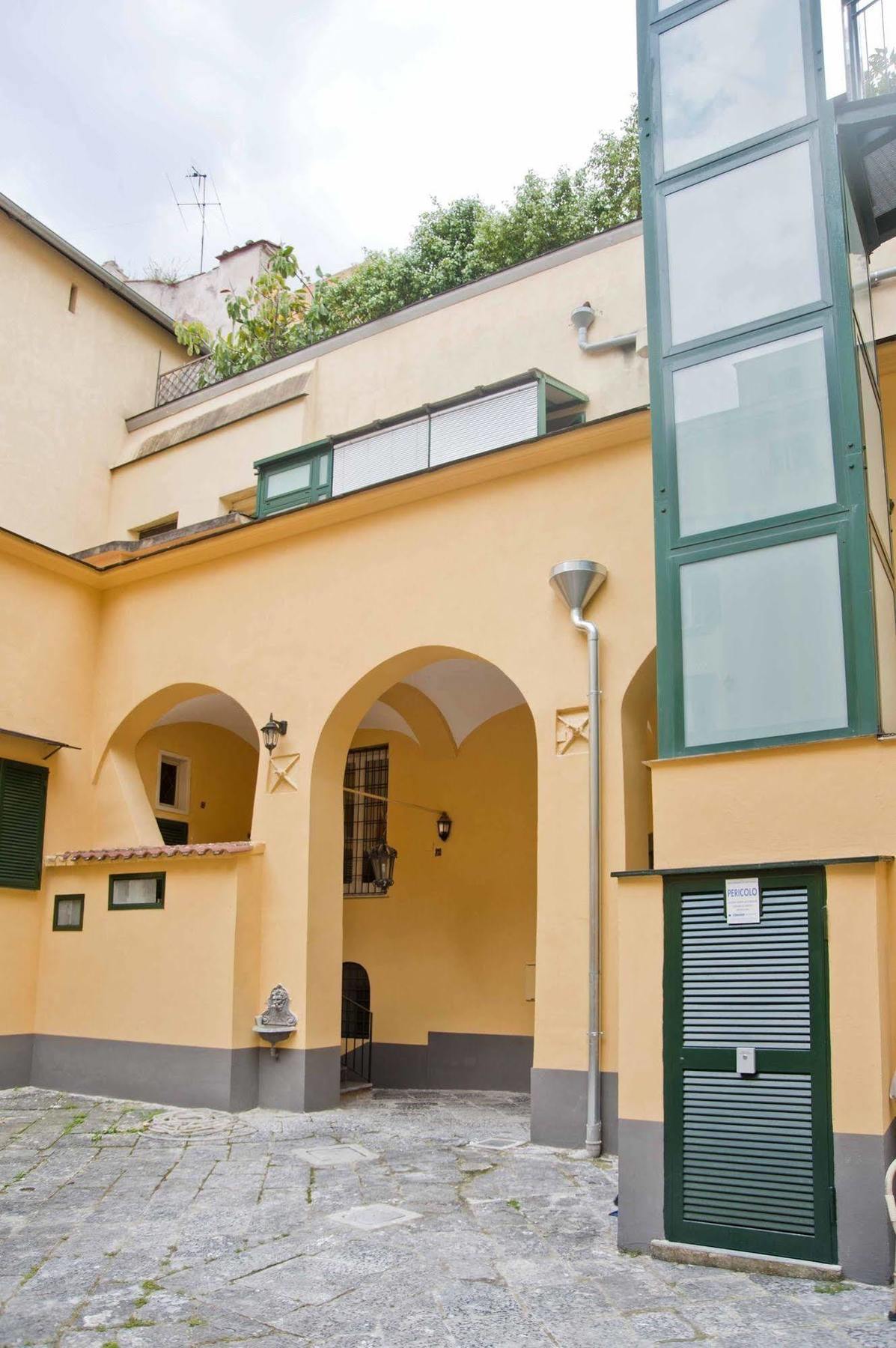 Napul'E Apartament Napoli Eksteriør billede